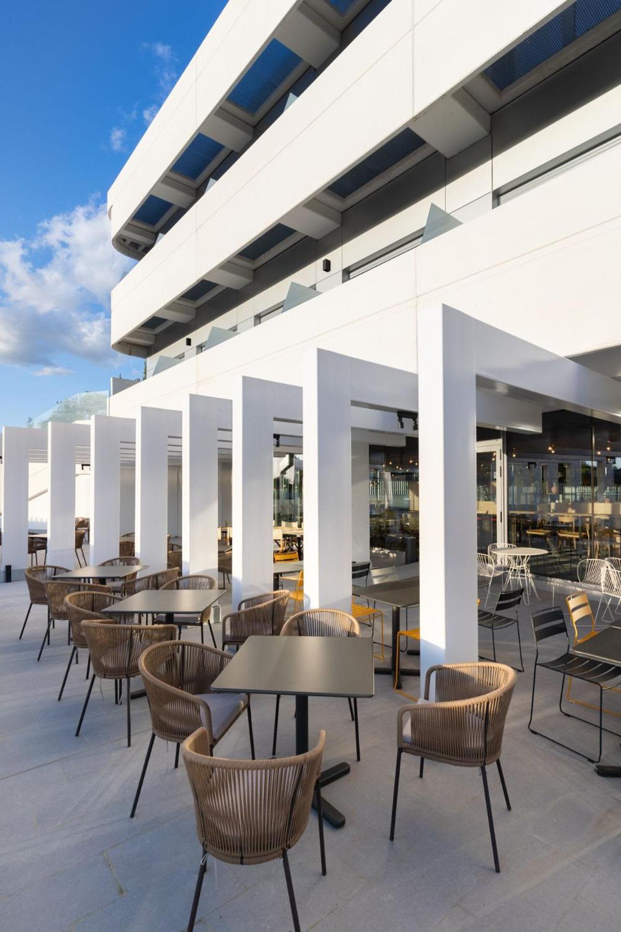 Student Experience Madrid Pozuelo - Luxury Hostel Pozuelo de Alarcon Exterior photo